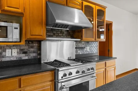 1584 Magnolia Avenue Medford OR 97501