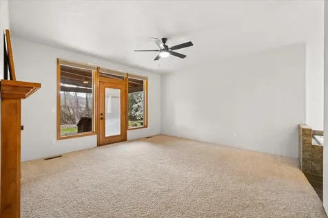 1584 Magnolia Avenue Medford OR 97501