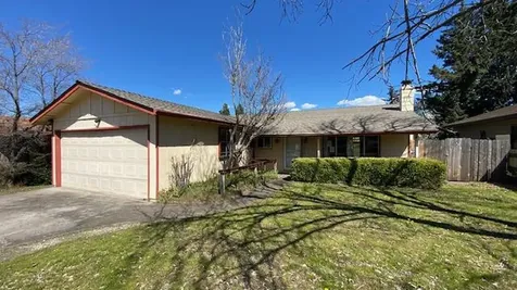 874 Oak Knoll Drive Ashland OR 97520