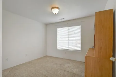 587 S Royal Avenue Eagle Point OR 97524