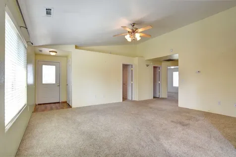 587 S Royal Avenue Eagle Point OR 97524