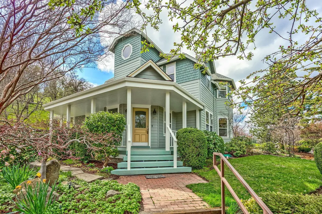 311 Sheridan Street Ashland OR 97520
