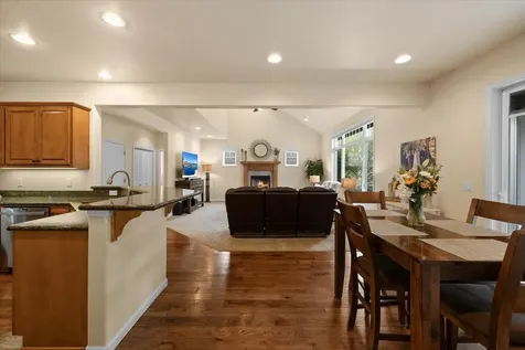 430 Stanford Avenue Medford OR 97504