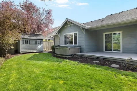 430 Stanford Avenue Medford OR 97504