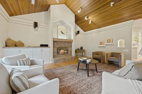 20400 Keystone Court Bend OR 97702