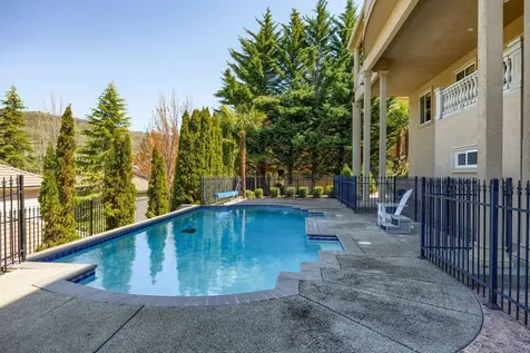 107 Monterey Drive Medford OR 97504