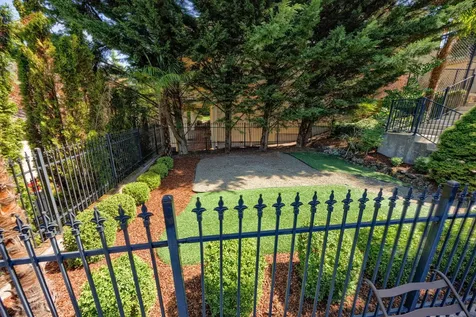 107 Monterey Drive Medford OR 97504