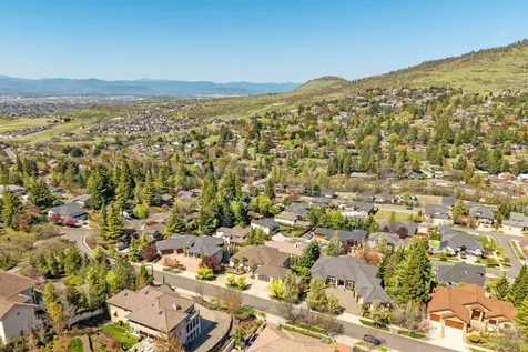 107 Monterey Drive Medford OR 97504