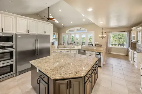 107 Monterey Drive Medford OR 97504