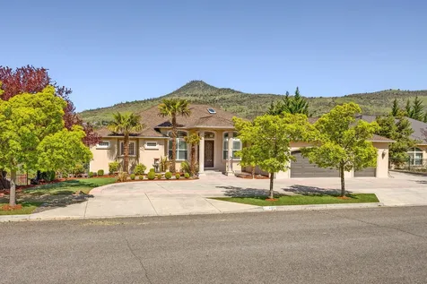 107 Monterey Drive Medford OR 97504
