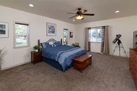 22209 Quebec Drive Bend OR 97702