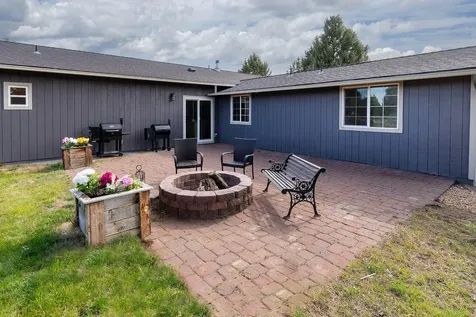 22209 Quebec Drive Bend OR 97702