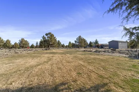 22209 Quebec Drive Bend OR 97702