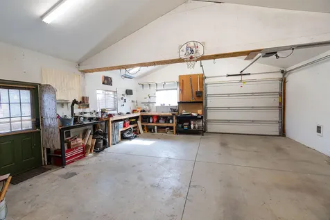 22209 Quebec Drive Bend OR 97702