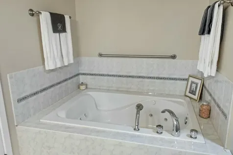 438 NW 19th Street Redmond OR 97756