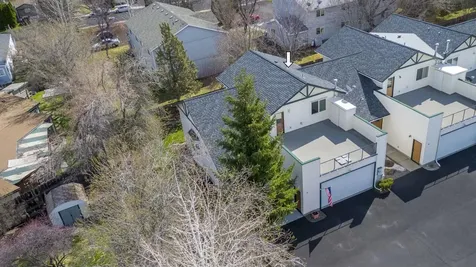 438 NW 19th Street Redmond OR 97756