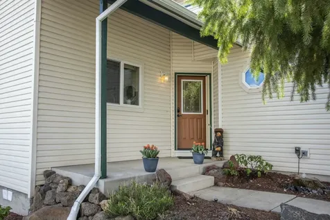 438 NW 19th Street Redmond OR 97756