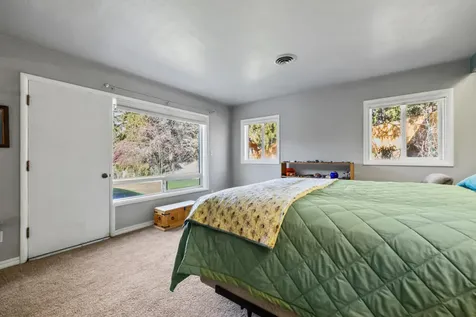 2015 Huron Street Klamath Falls OR 97601