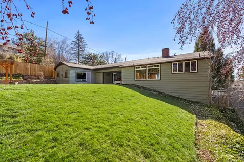 2015 Huron Street Klamath Falls OR 97601