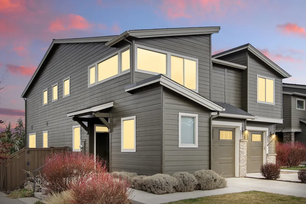 704 NE Vail Lane Bend OR 97701