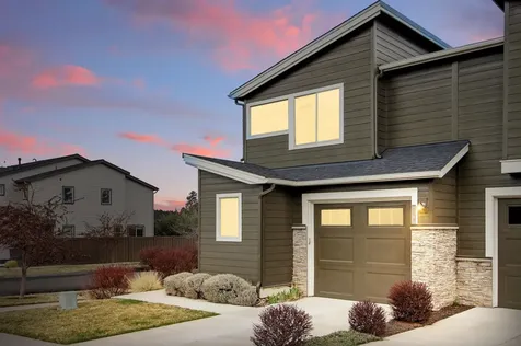 704 NE Vail Lane Bend OR 97701