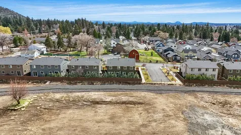 704 NE Vail Lane Bend OR 97701