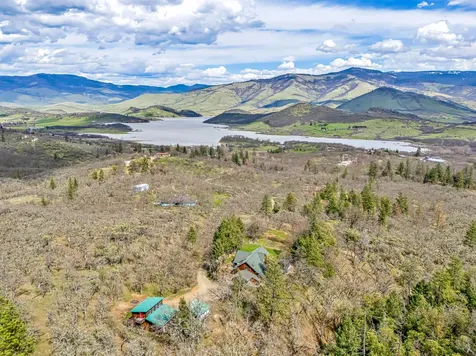 6844 Highway 66 Ashland OR 97520