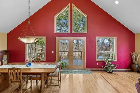 6844 Highway 66 Ashland OR 97520