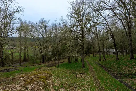 3631 Helms Road Grants Pass OR 97527