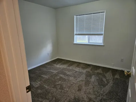 845 NE Nickernut Place Redmond OR 97756