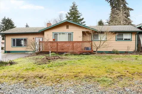 744 NE Craig Street Myrtle Creek OR 97457