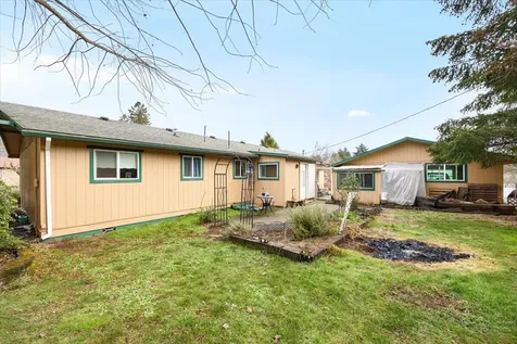 744 NE Craig Street Myrtle Creek OR 97457