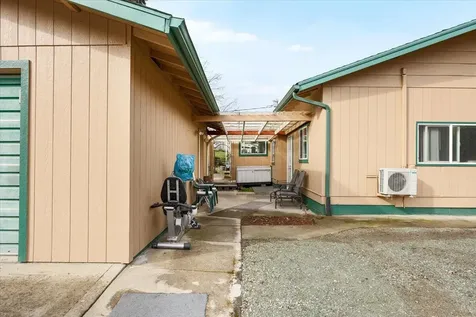 744 NE Craig Street Myrtle Creek OR 97457