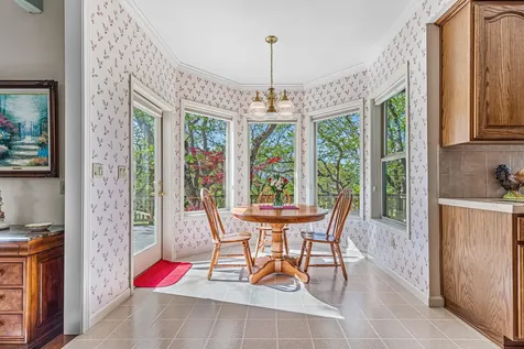 6776 Laurelcrest Drive Medford OR 97504