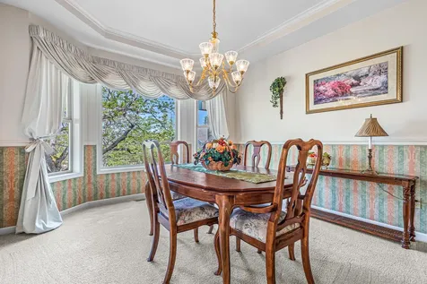 6776 Laurelcrest Drive Medford OR 97504