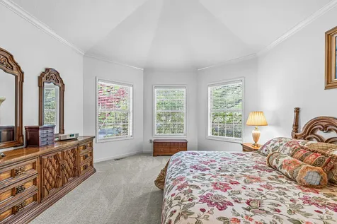 6776 Laurelcrest Drive Medford OR 97504