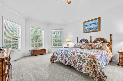 6776 Laurelcrest Drive Medford OR 97504