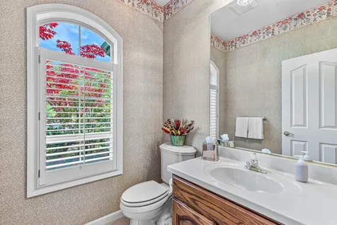 6776 Laurelcrest Drive Medford OR 97504