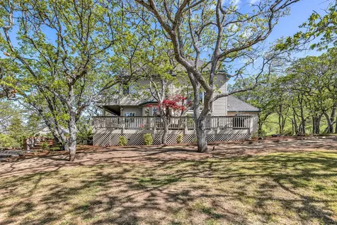 6776 Laurelcrest Drive Medford OR 97504