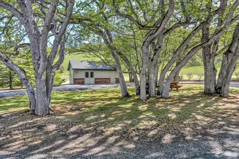 6776 Laurelcrest Drive Medford OR 97504