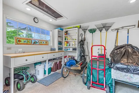 6776 Laurelcrest Drive Medford OR 97504