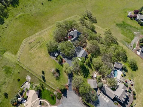 6776 Laurelcrest Drive Medford OR 97504