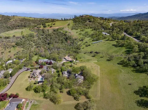 6776 Laurelcrest Drive Medford OR 97504