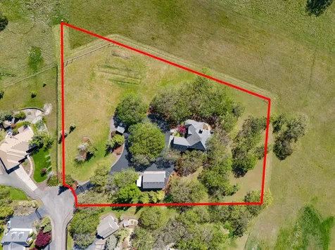 6776 Laurelcrest Drive Medford OR 97504