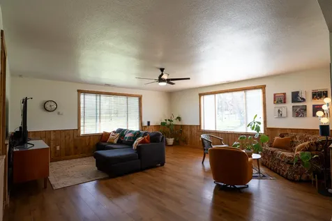 15882 Antioch Road White City OR 97503
