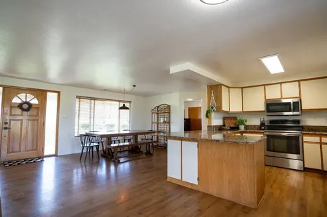 15882 Antioch Road White City OR 97503