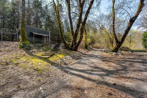 400 Griffin Road Grants Pass OR 97527