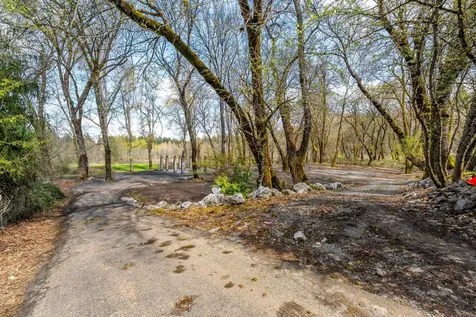 400 Griffin Road Grants Pass OR 97527