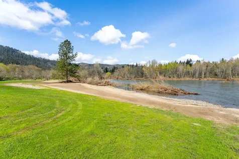 400 Griffin Road Grants Pass OR 97527