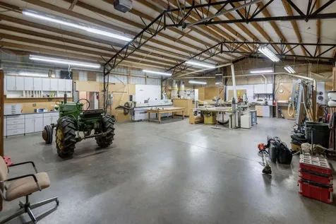 63636 Pioneer Loop Bend OR 97701